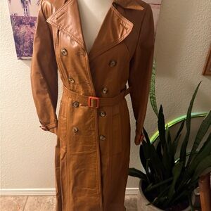 Vintage Women's Tan Leather Trench Coat